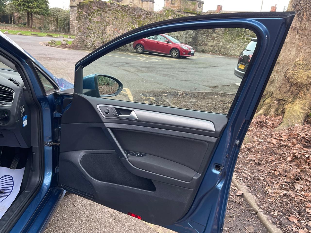 4e51f5f5-fa7a-4a67-847b-fde2b6e70ee3