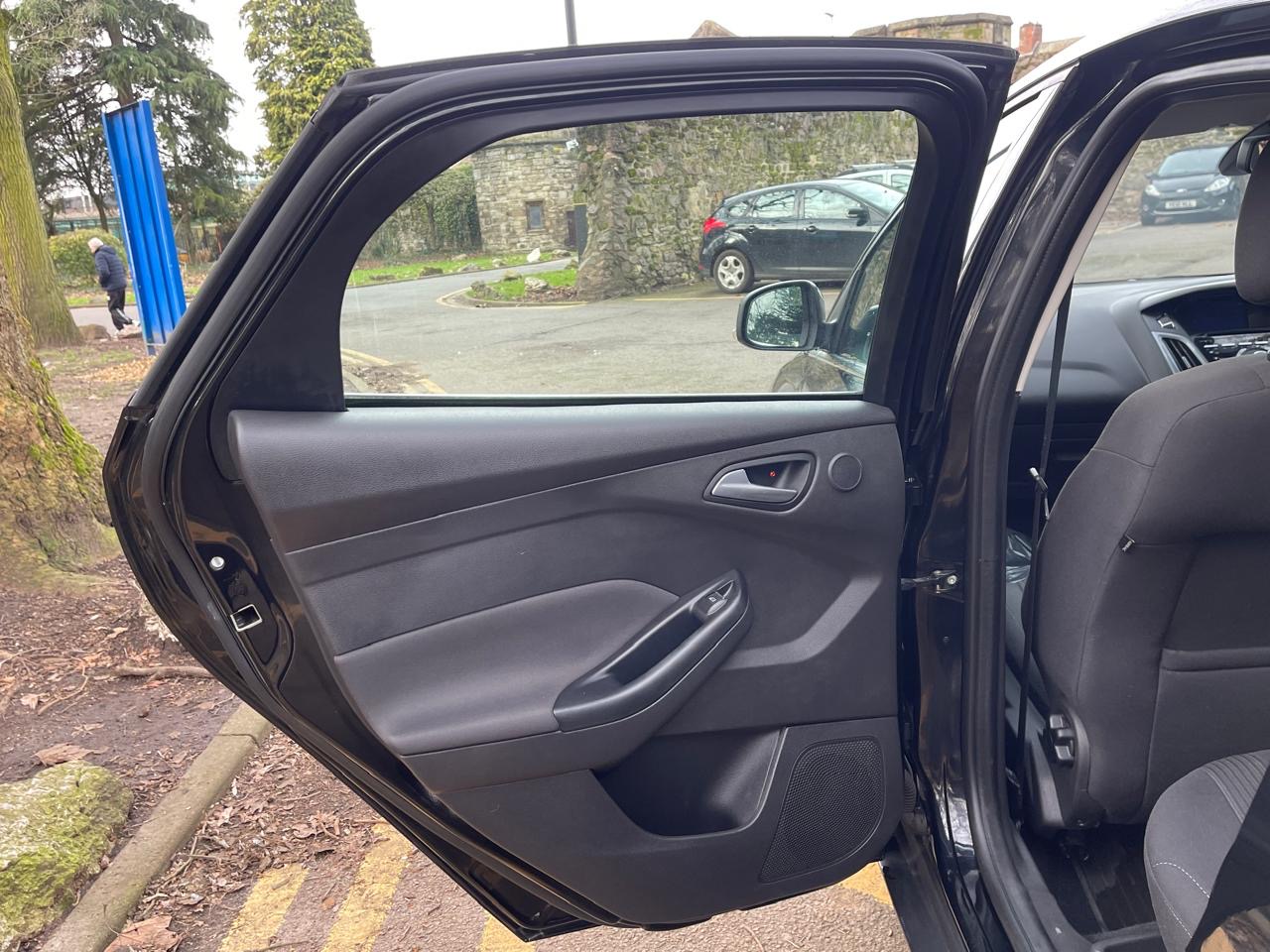 5933f6aa-4056-403e-8b66-4327d4865f70