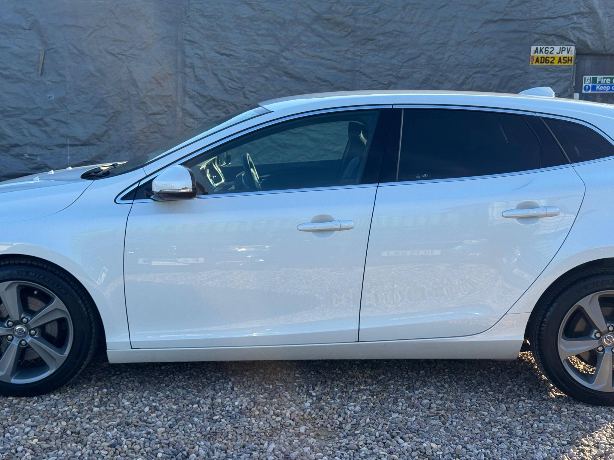 08065bba-99da-46b3-85e1-b2ab0b9ee609