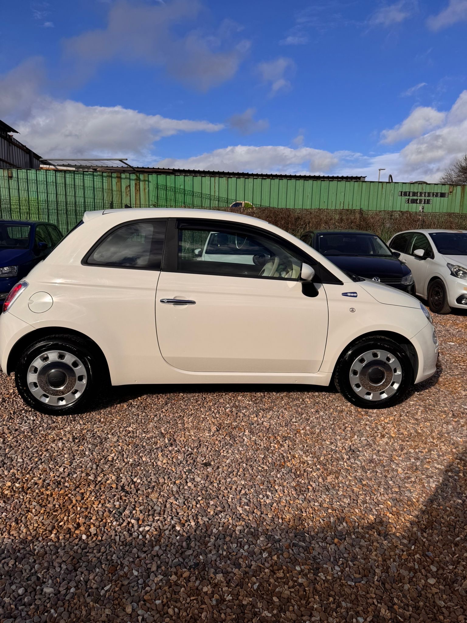 6E8DCAF0-EDC5-40AB-B340-34871FABDEAD