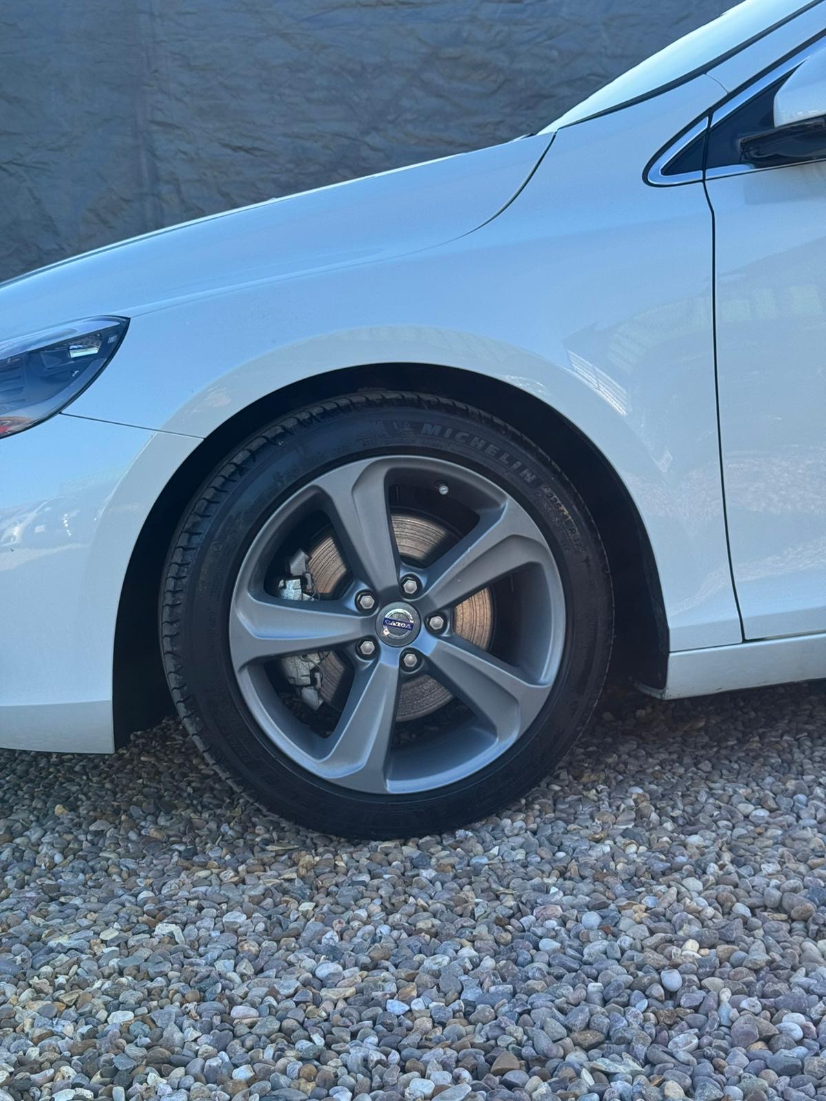 ebb99e11-1985-4e23-aefa-9a2dceaf4e12